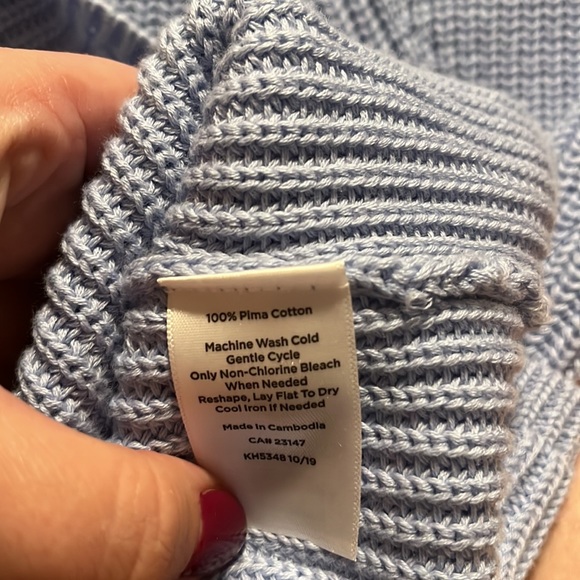 Talbots long sleeve v-neck periwinkle sweater chic details throughout - Picture 5 of 6